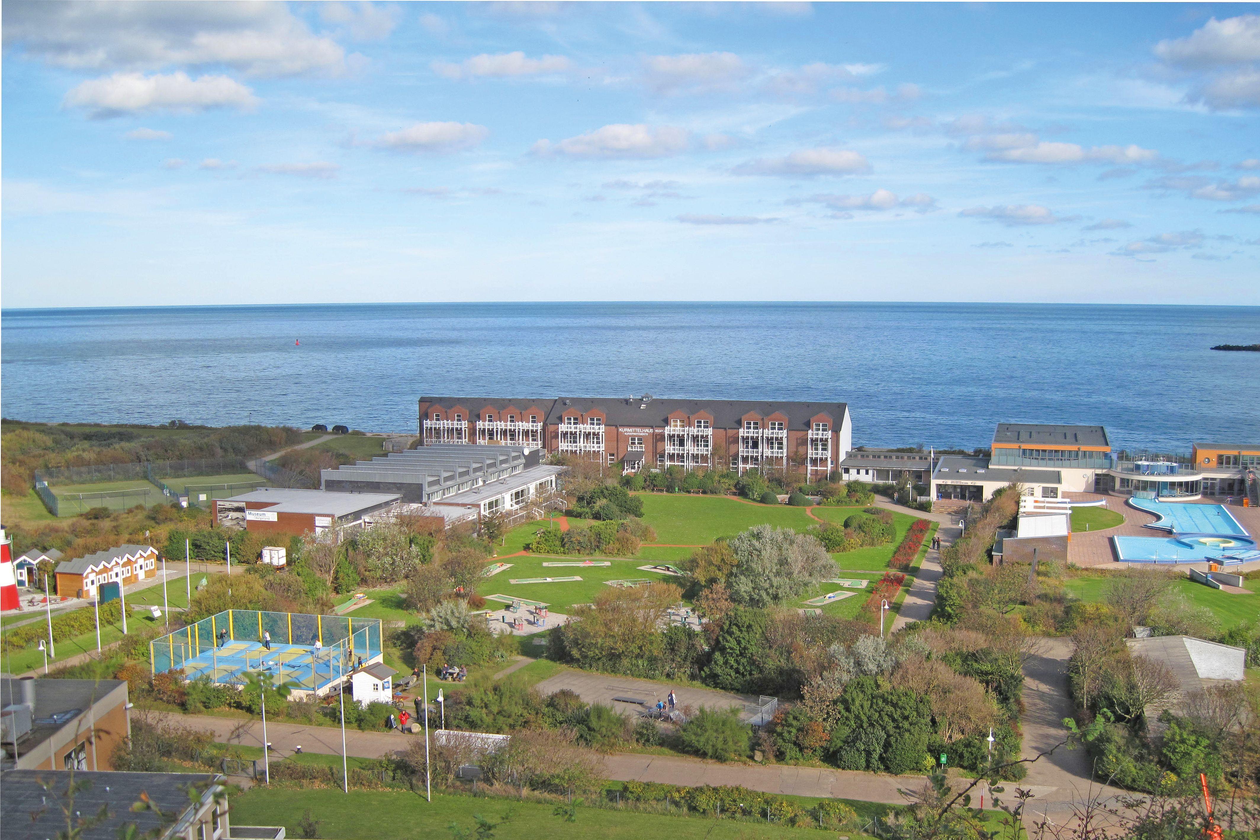view of the complete hotel area of the Land & Meer Heligoland