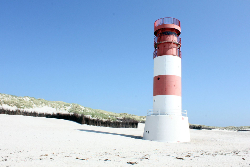 Helgoline and the beach juwel lighthouse